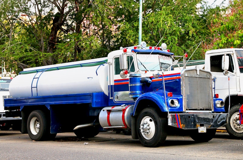 Camiones cisterna americanos
